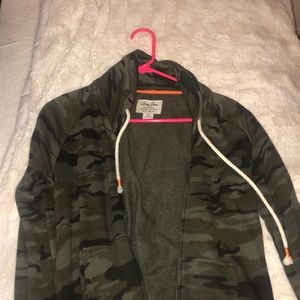 Camo zip up jacket